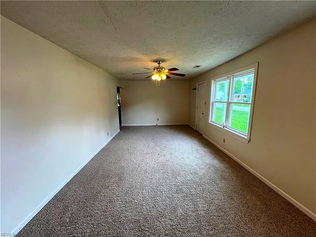 904 Wilson RD, SMITHFIELD VA 23430 thumb 7
