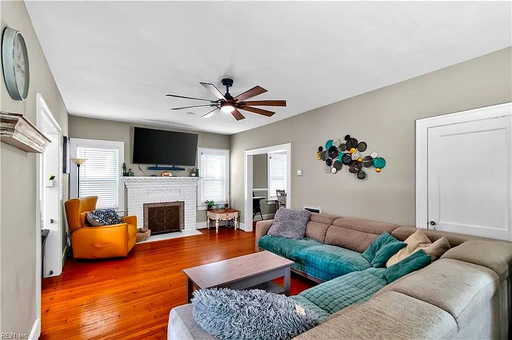 134 Powhatan PW, HAMPTON VA 23661 thumb 6