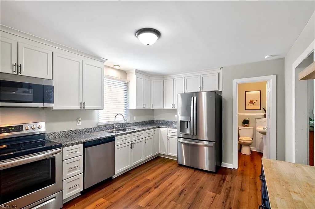134 Powhatan PW, HAMPTON VA 23661 thumb 8
