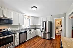 134 Powhatan PW, HAMPTON VA 23661 thumb 8