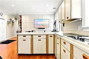 1102 Botetourt GDNS #B1, NORFOLK VA 23507 thumb 11