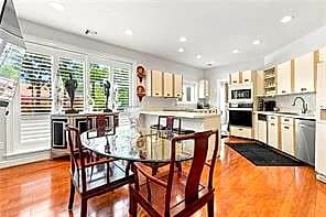 1102 Botetourt GDNS #B1, NORFOLK VA 23507 thumb 9