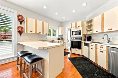 1102 Botetourt GDNS #B1, NORFOLK VA 23507 thumb 10