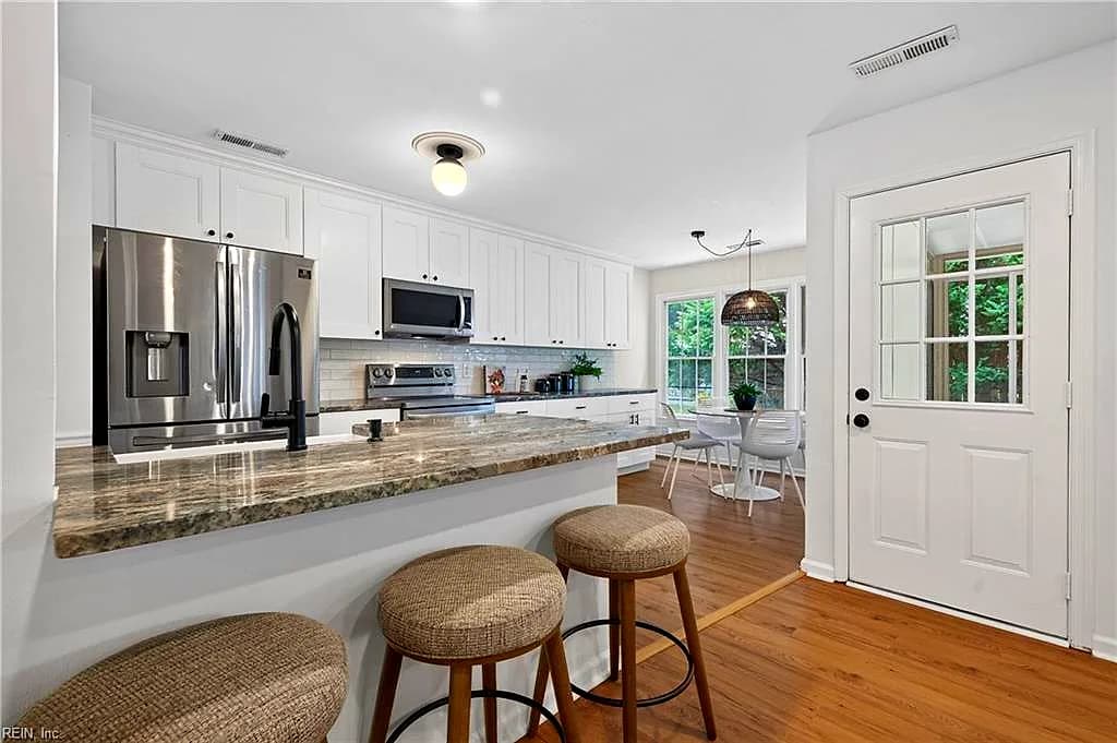 1160 Eppington DR, VIRGINIA BEACH VA 23454 thumb 9