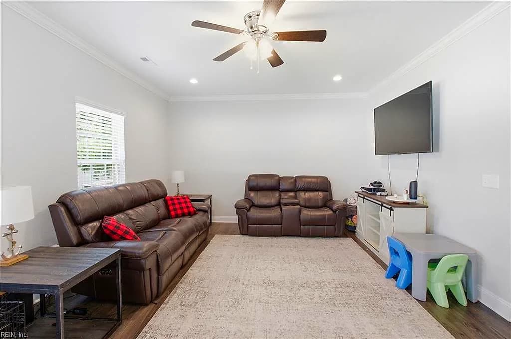 8324 Hudgins CIR, SUFFOLK VA 23436 thumb 9