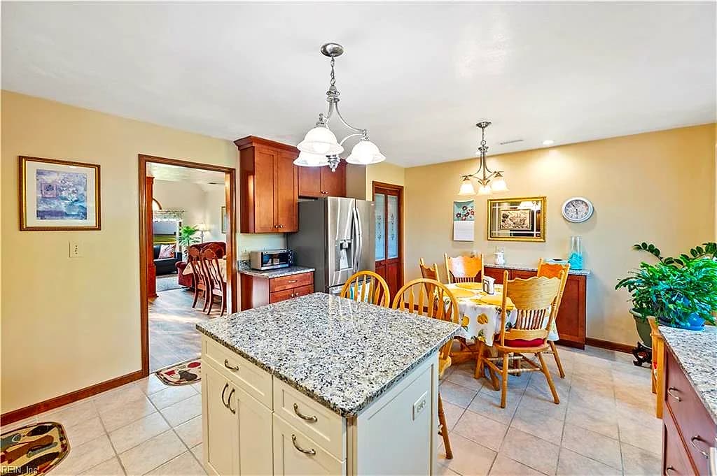2061 Silver Lake DR, VIRGINIA BEACH VA 23464 thumb 6