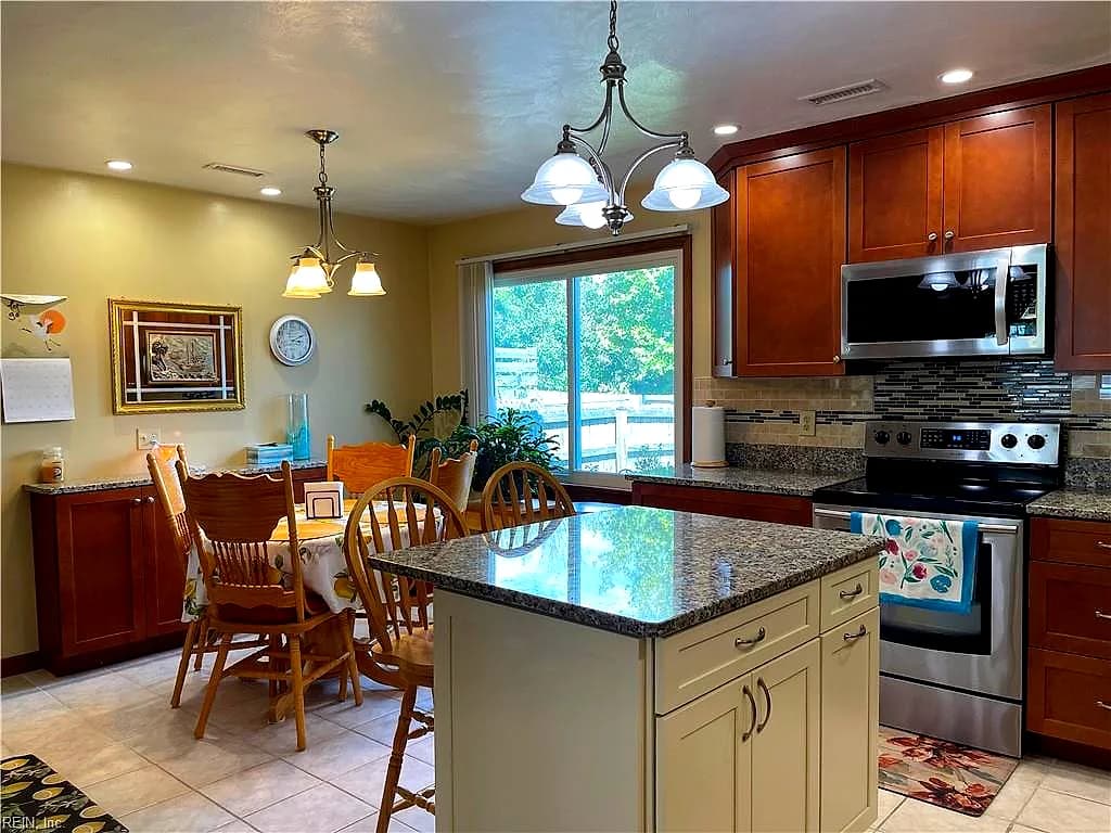 2061 Silver Lake DR, VIRGINIA BEACH VA 23464 thumb 8