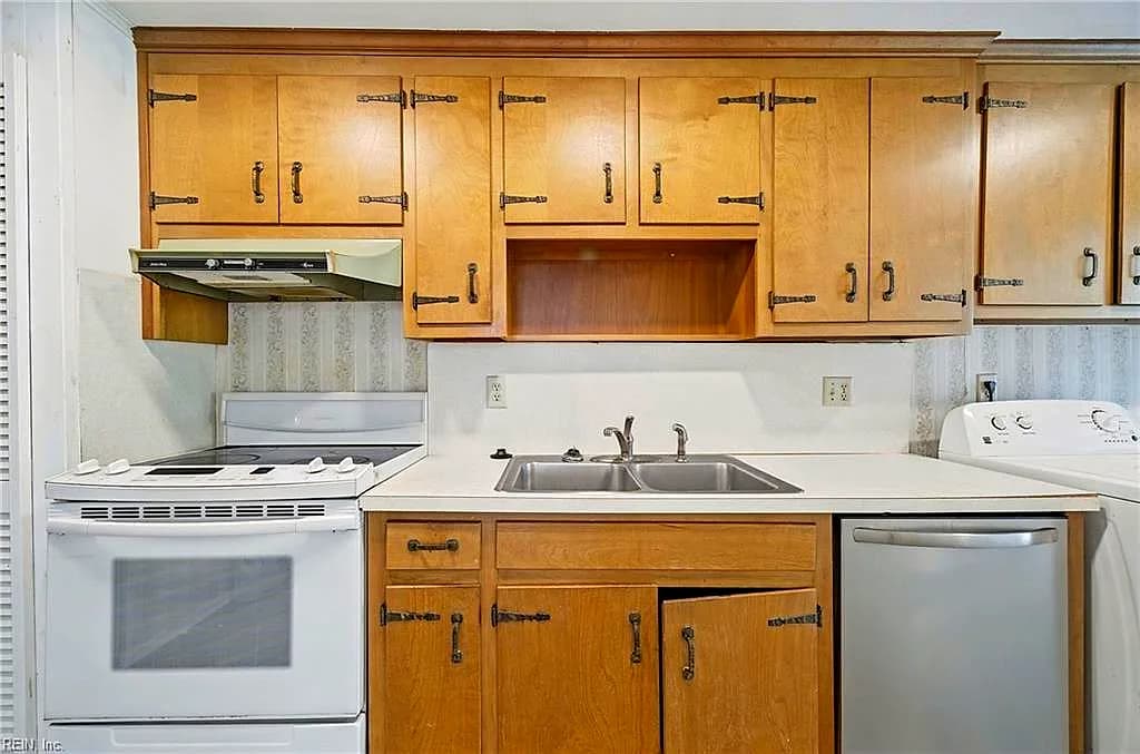 1908 Demetro DR, HAMPTON VA 23663 thumb 11