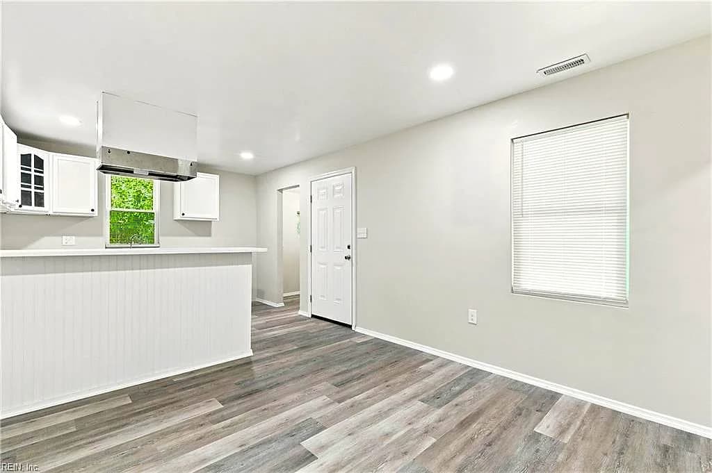 19081 Rawlings RD, CAPRON VA 23829 - Photo 5