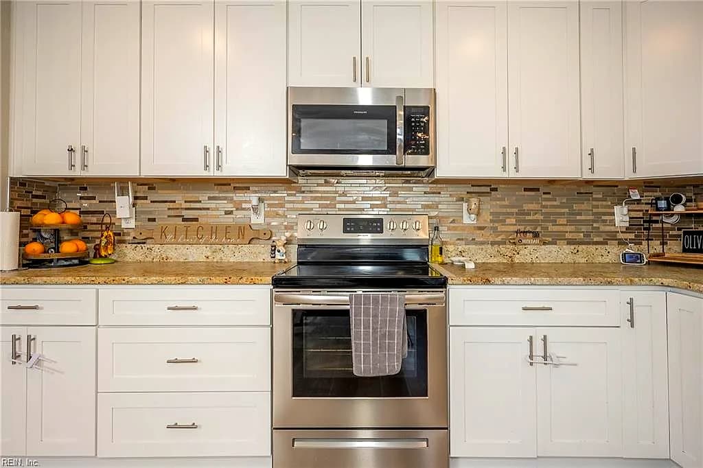 3517 Pamlico CIR, NORFOLK VA 23513 thumb 12