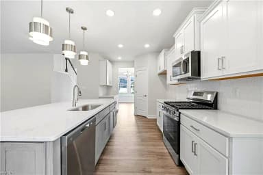 328 Tarn CT, SUFFOLK VA 23434 thumb 5