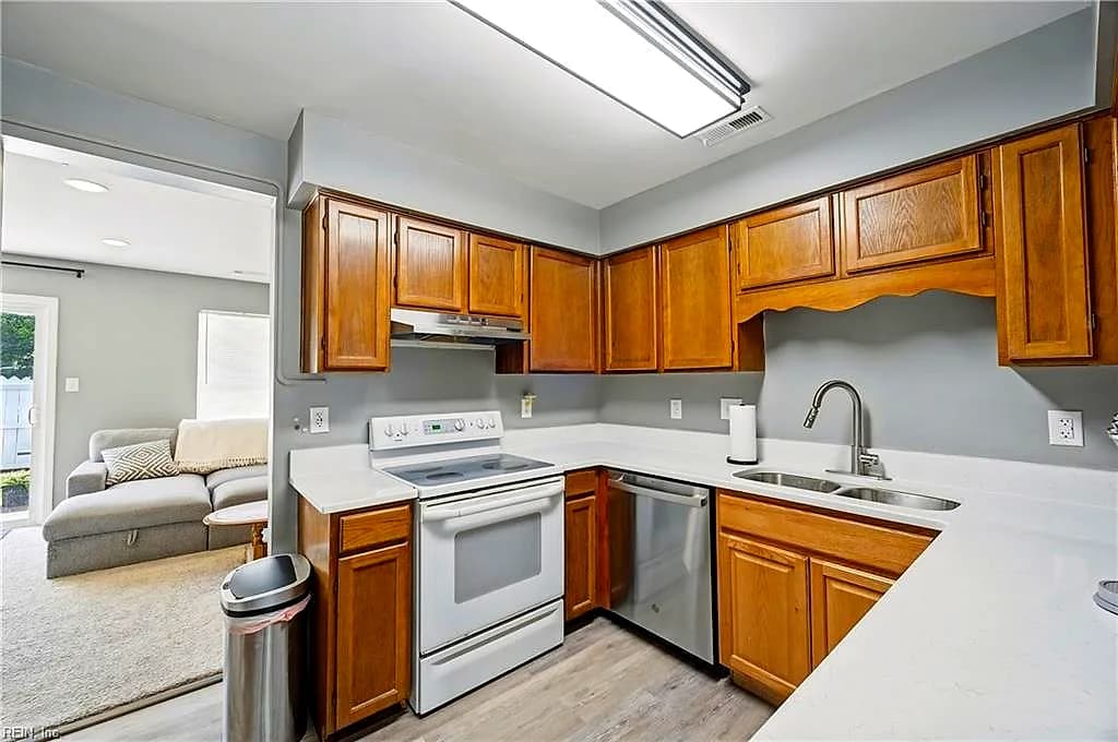 216 Whitewater DR, NEWPORT NEWS VA 23608 thumb 12