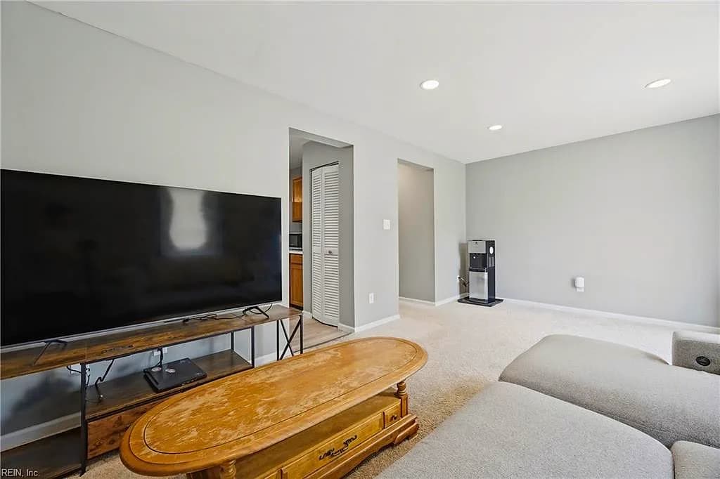 216 Whitewater DR, NEWPORT NEWS VA 23608 thumb 9