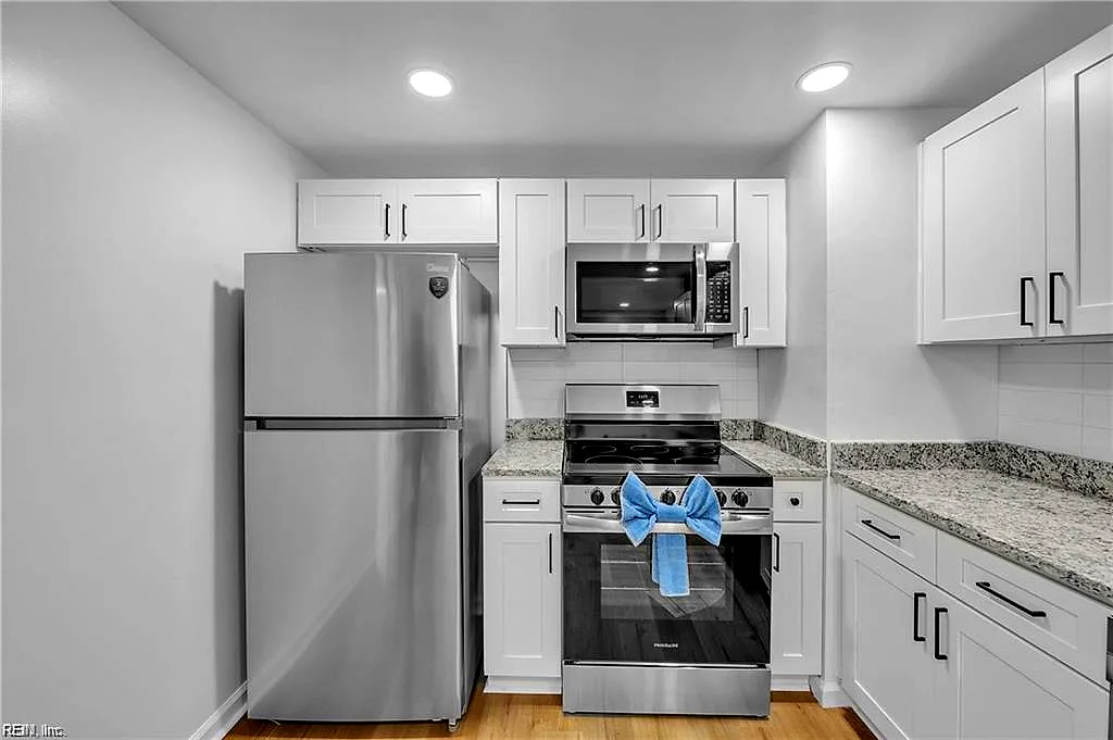 2319 Andrews Boulevard BLVD, HAMPTON VA 23663 thumb 7
