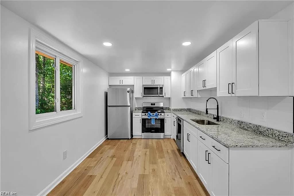2319 Andrews Boulevard BLVD, HAMPTON VA 23663 thumb 8