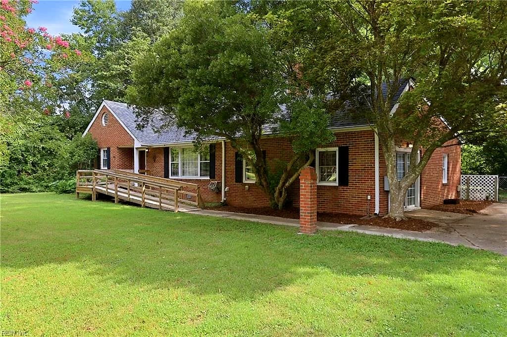4905 Farrington DR, VIRGINIA BEACH VA 23455 - Photo 4