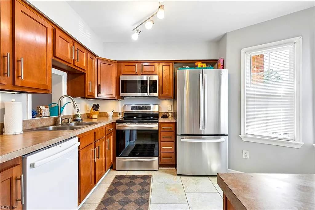 114 Choisy CRES, YORKTOWN VA 23692 thumb 12