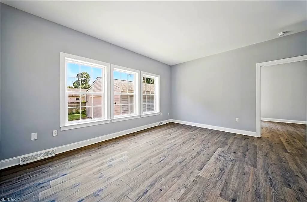 5101 James ST, CHESAPEAKE VA 23321 thumb 8