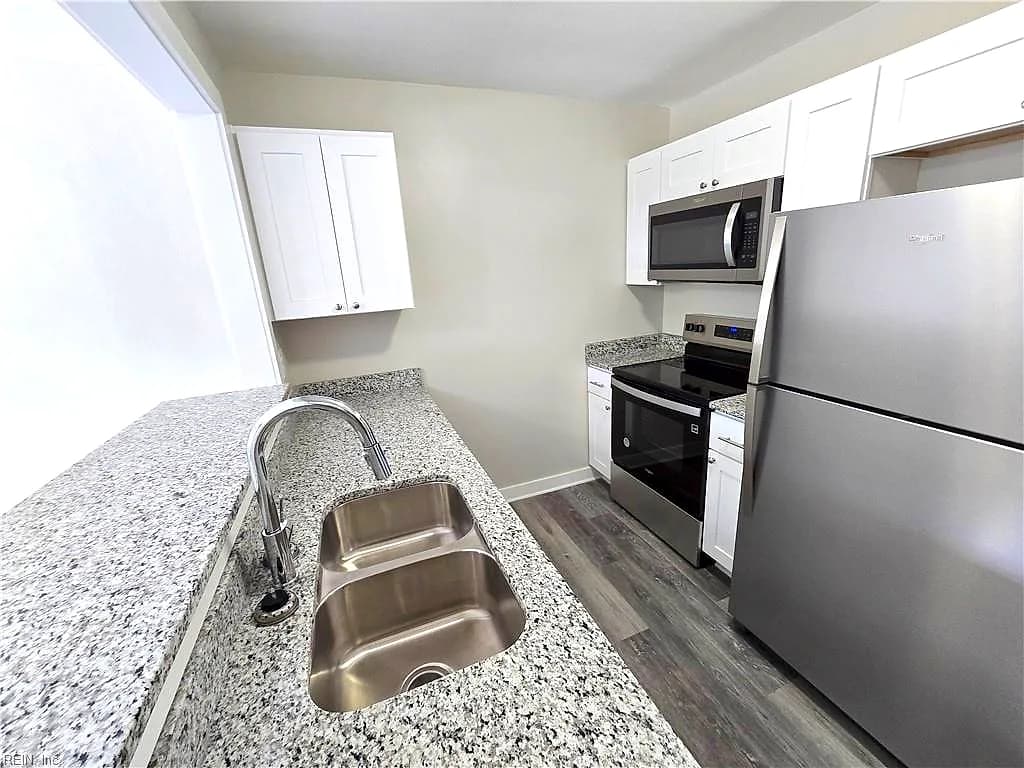 9600 11th Bay ST #7, NORFOLK VA 23518 - Photo 4
