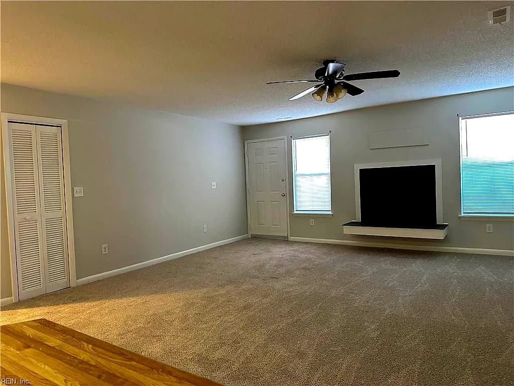 2142 Pier Pointe PL, VIRGINIA BEACH VA 23455 - Photo 3