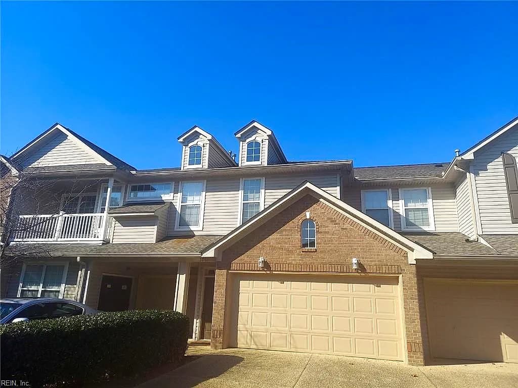 1061 Grand Oak LN, VIRGINIA BEACH VA 23455 - Main photo