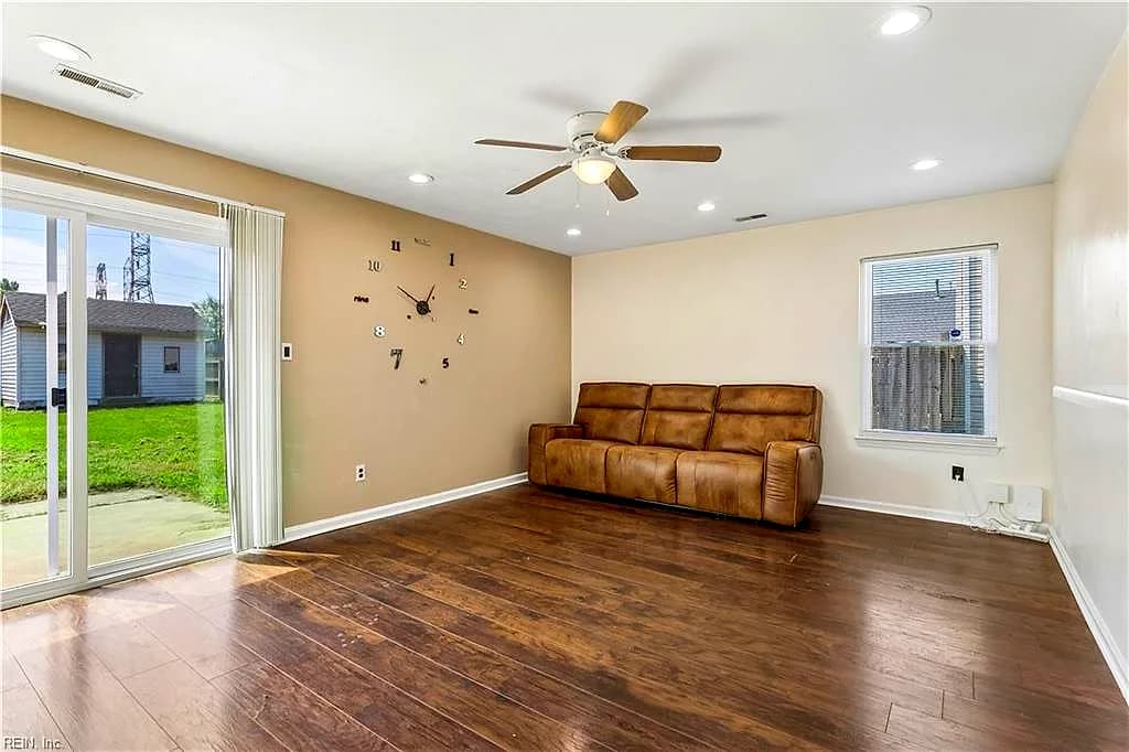 305 Greenfield CRES, SUFFOLK VA 23434 thumb 12