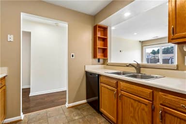 305 Greenfield CRES, SUFFOLK VA 23434 thumb 10