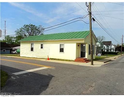 226 Wilson AVE, WAKEFIELD VA 23888 - Photo 2
