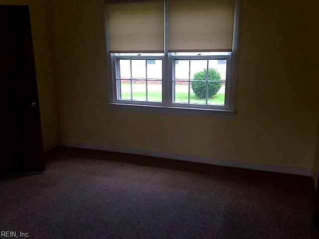 226 Wilson AVE, WAKEFIELD VA 23888 - Photo 4