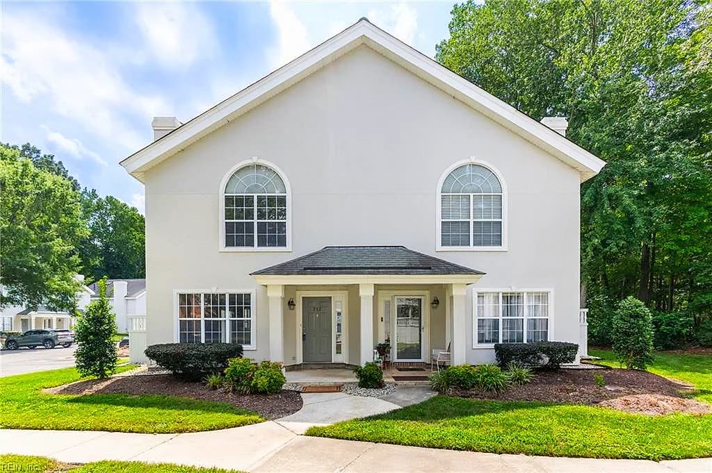 712 Sail Fish QUAY, CHESAPEAKE VA 23322 - Photo 2