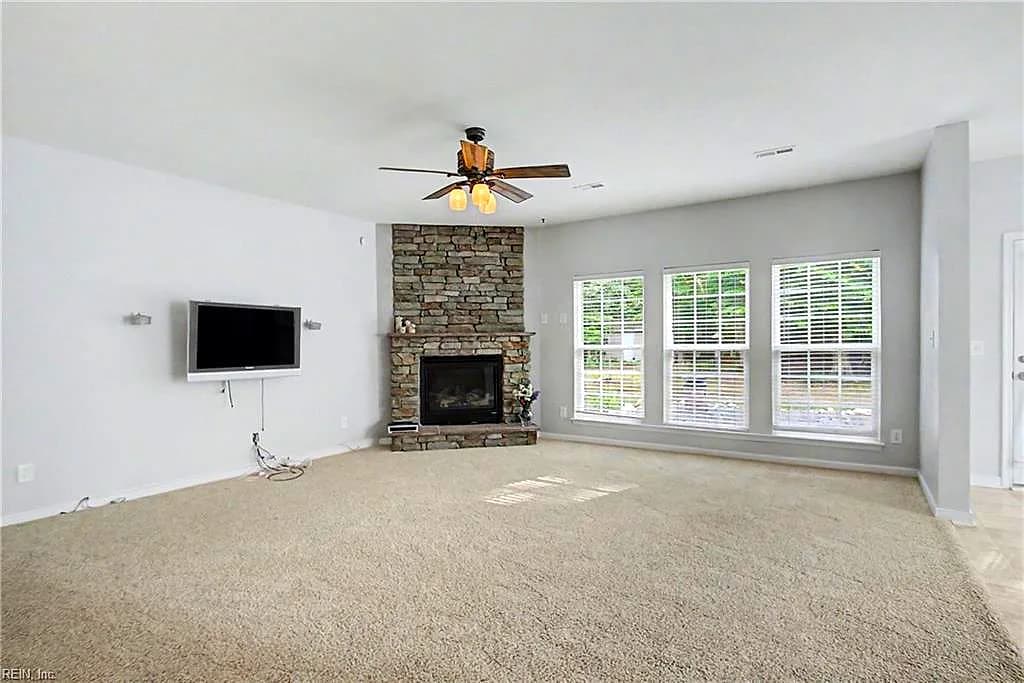 6208 Ruth DR, GLOUCESTER VA 23061 thumb 10