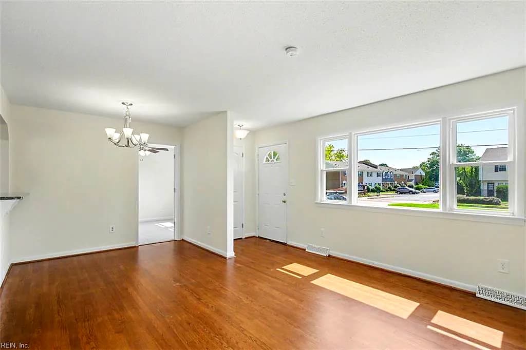 8536 Orcutt AVE, HAMPTON VA 23605 thumb 9