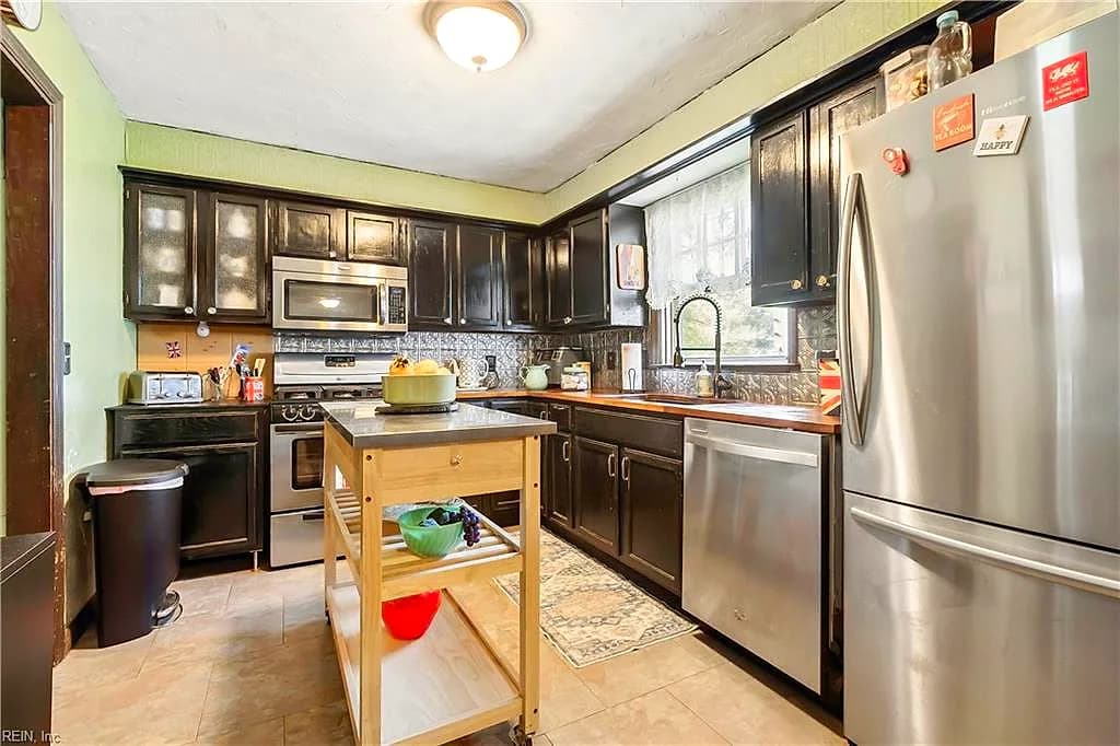 2403 Kennon AVE, NORFOLK VA 23513 thumb 11