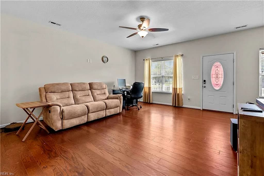 7104 Clarion LN, NORFOLK VA 23513 thumb 11