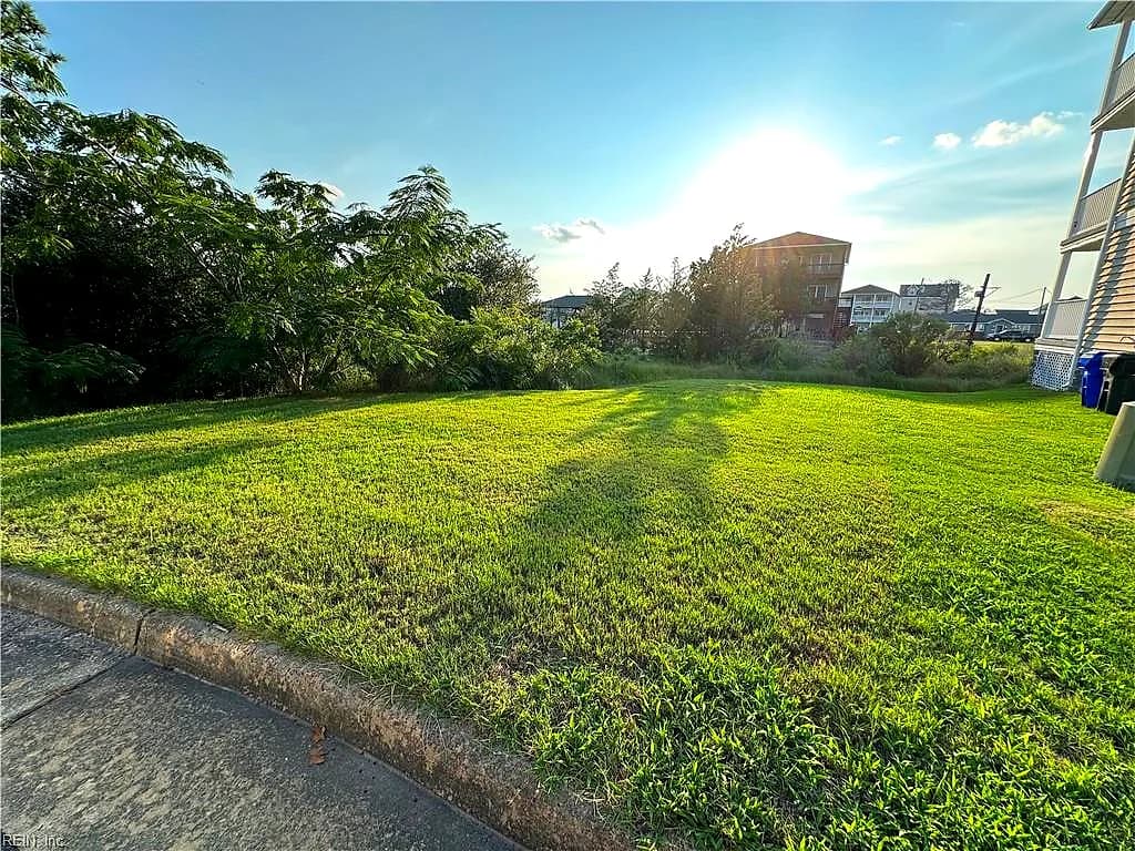 9505 7th Bay ST, NORFOLK VA 23518 - Photo 2