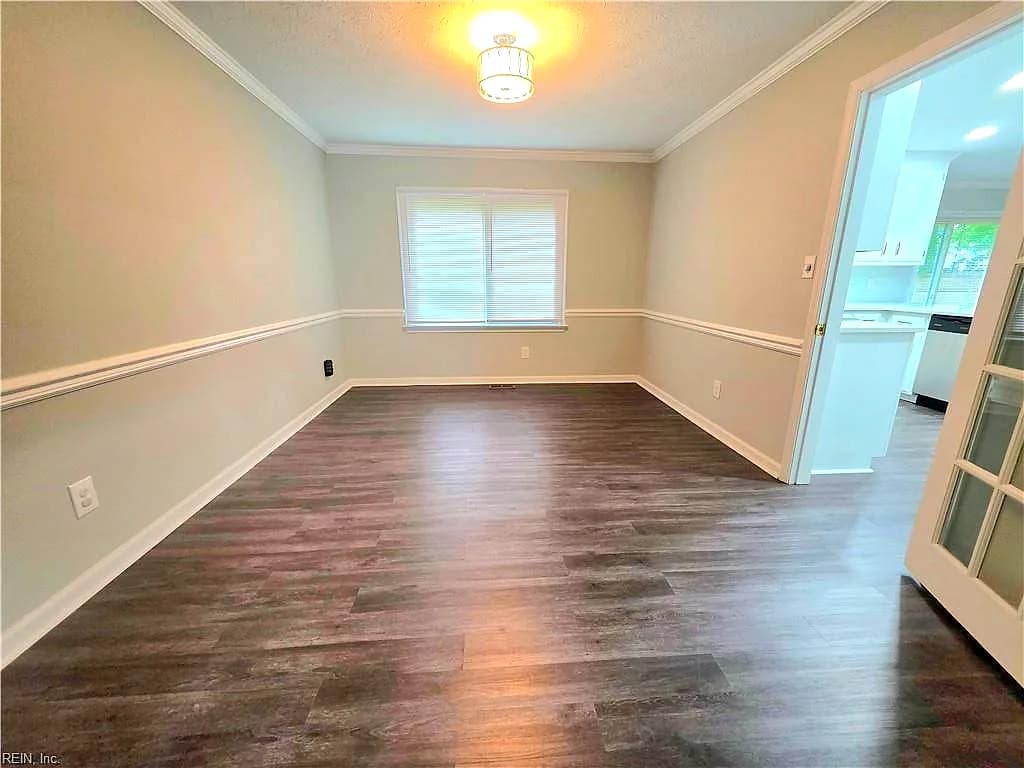 415 Rosewood LN, YORKTOWN VA 23692 thumb 9