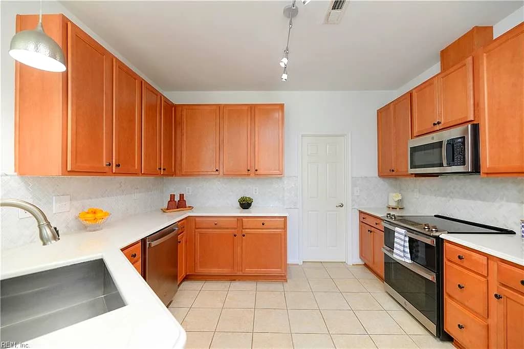 1602 Rustads CIR, WILLIAMSBURG VA 23185 thumb 11
