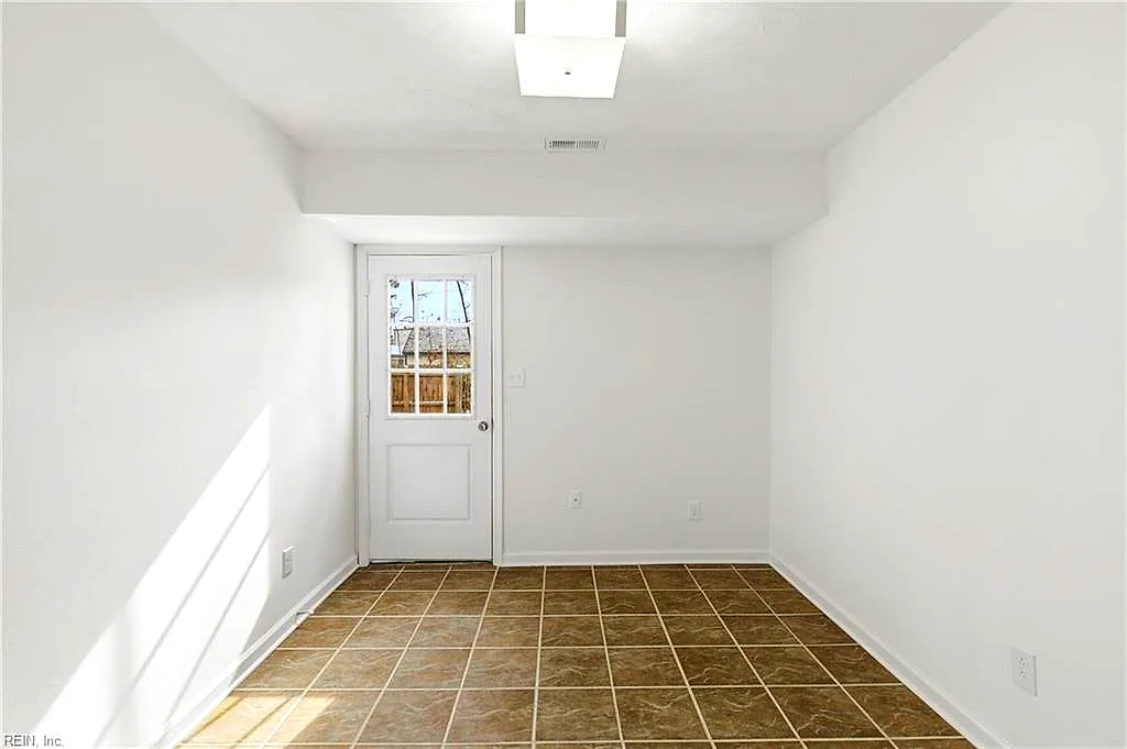 9 Madrone PL, HAMPTON VA 23666 thumb 12