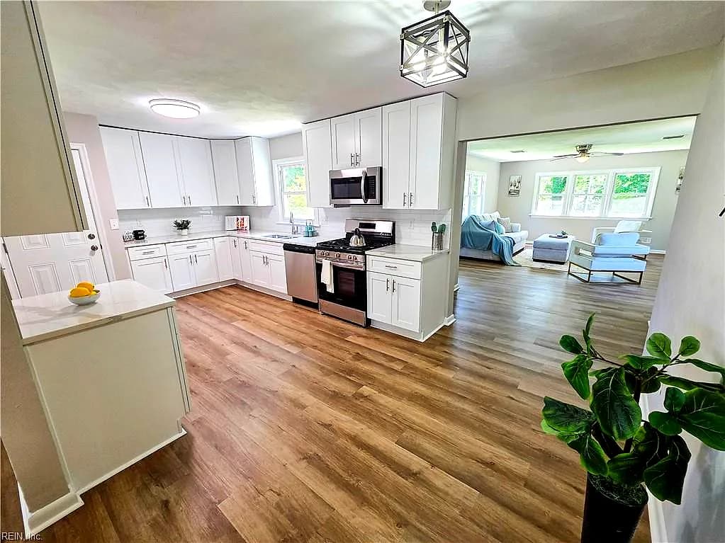 1425 Sunset DR, NORFOLK VA 23503 - Photo 4