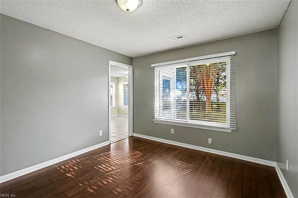 910 Andover CT, NEWPORT NEWS VA 23608 thumb 12