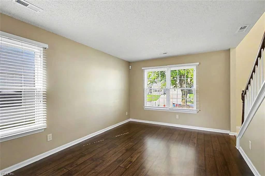 910 Andover CT, NEWPORT NEWS VA 23608 thumb 7