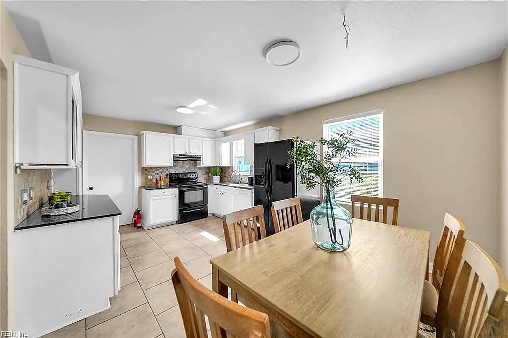 6113 Pamlico CIR, NORFOLK VA 23513 thumb 11