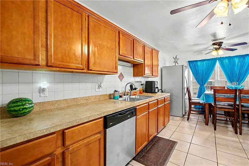 2380 Azalea Garden RD, NORFOLK VA 23513 thumb 11