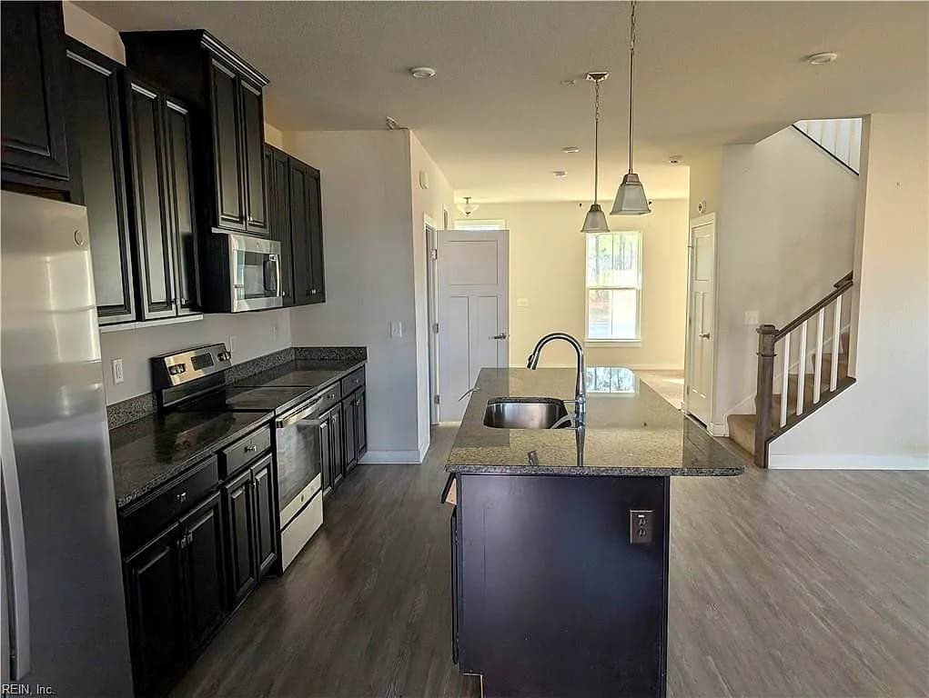 2770 Greenwood DR, PORTSMOUTH VA 23702 - Photo 5