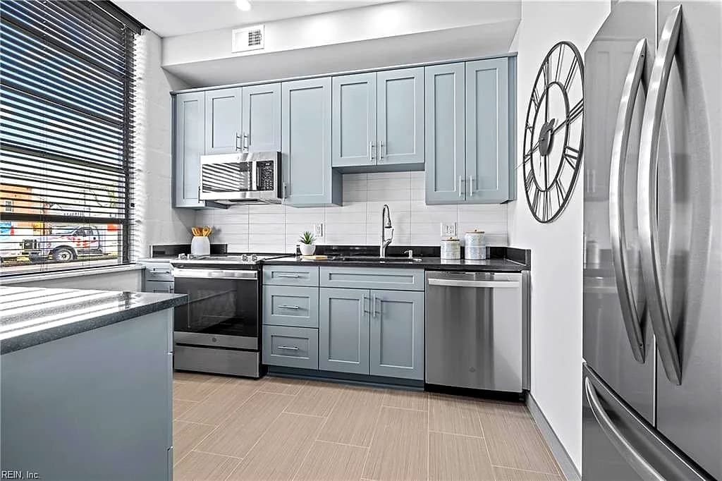 3611 Colley AVE #203, NORFOLK VA 23508 thumb 7