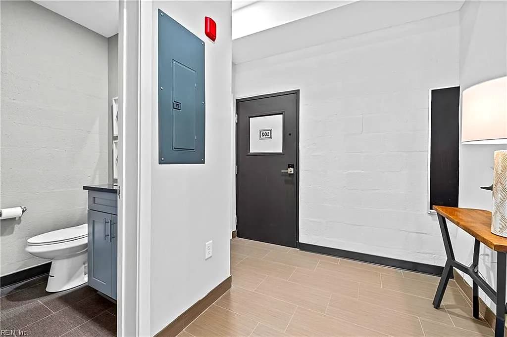 3611 Colley AVE #203, NORFOLK VA 23508 thumb 10