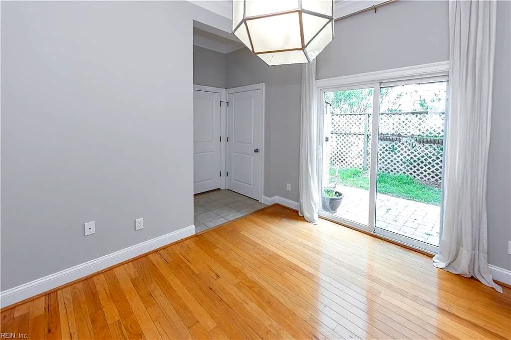 108 70th ST #A, VIRGINIA BEACH VA 23451 - Photo 2