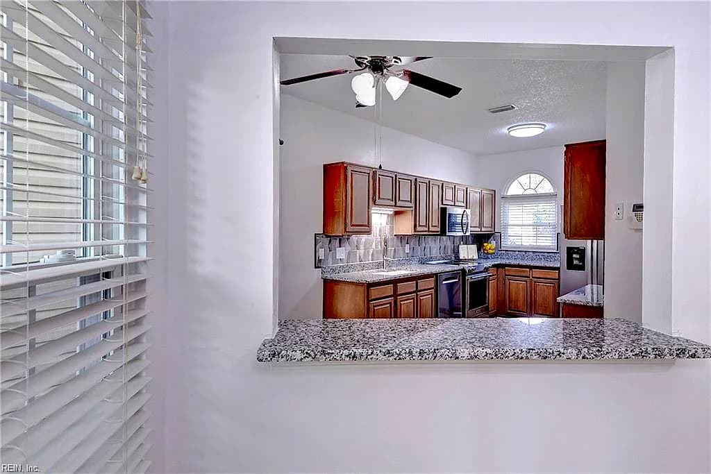1369 Lake DR, NEWPORT NEWS VA 23602 thumb 11