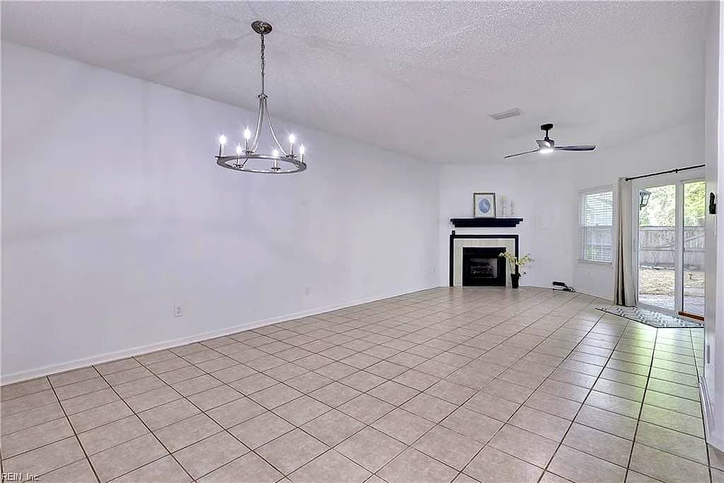 1369 Lake DR, NEWPORT NEWS VA 23602 thumb 8