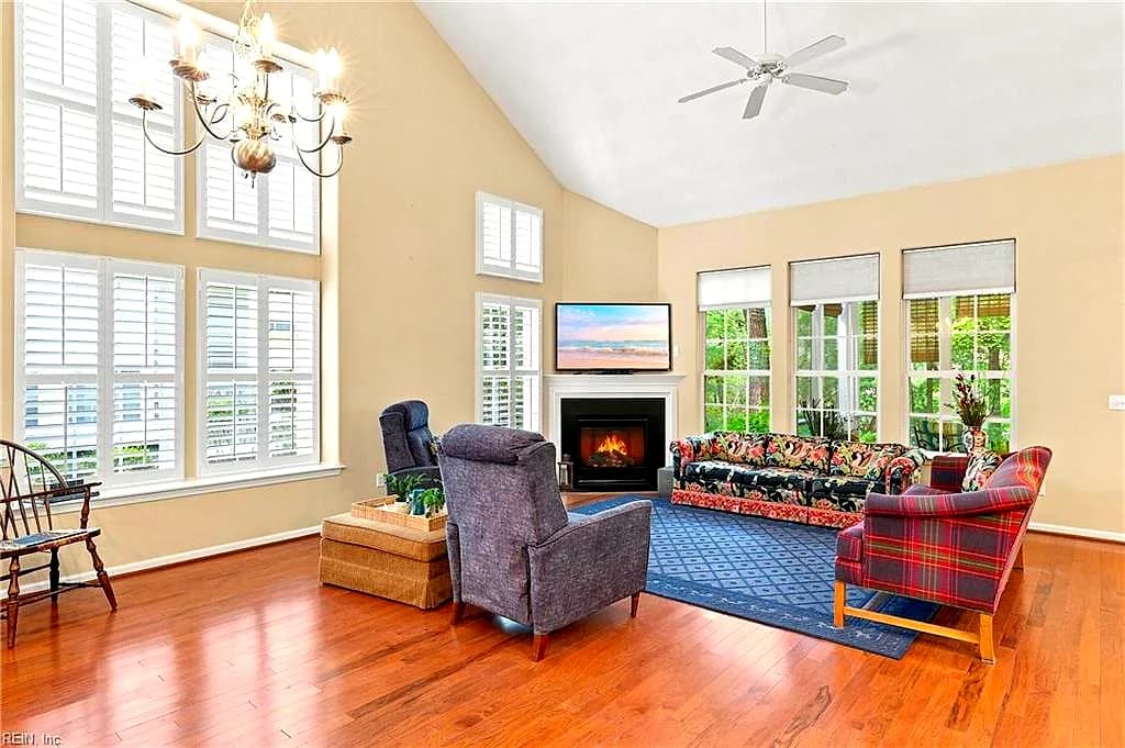 5420 Paperwhite LN, VIRGINIA BEACH VA 23455 - Main photo